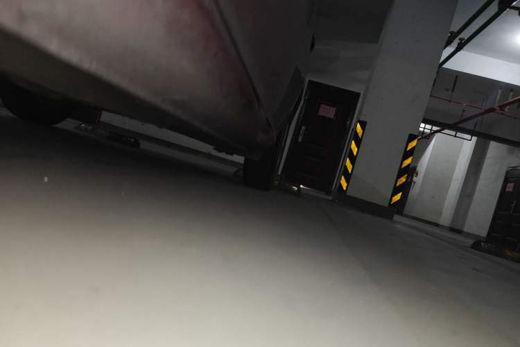 Used Hyundai Celesta 2011 1.6L Automatic Comfort Edition Chassis Front Left