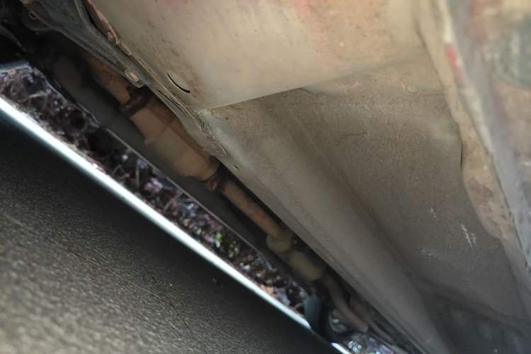 Used Hyundai Celesta 2011 1.6L Manual Comfort Edition Chassis Front Left