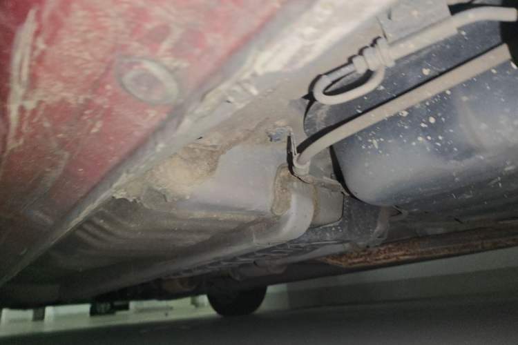 Used Hyundai Celesta 2011 1.6L Automatic Comfort Edition Chassis Rear Left