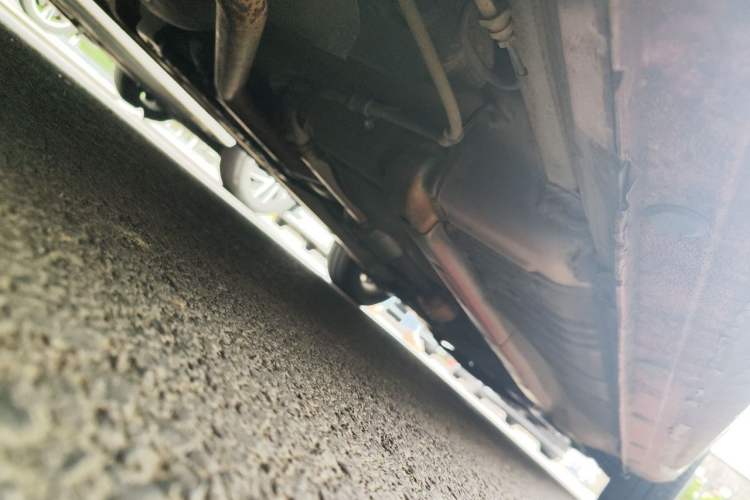 Used Hyundai Celesta 2011 1.6L Manual Comfort Edition Chassis Rear Right