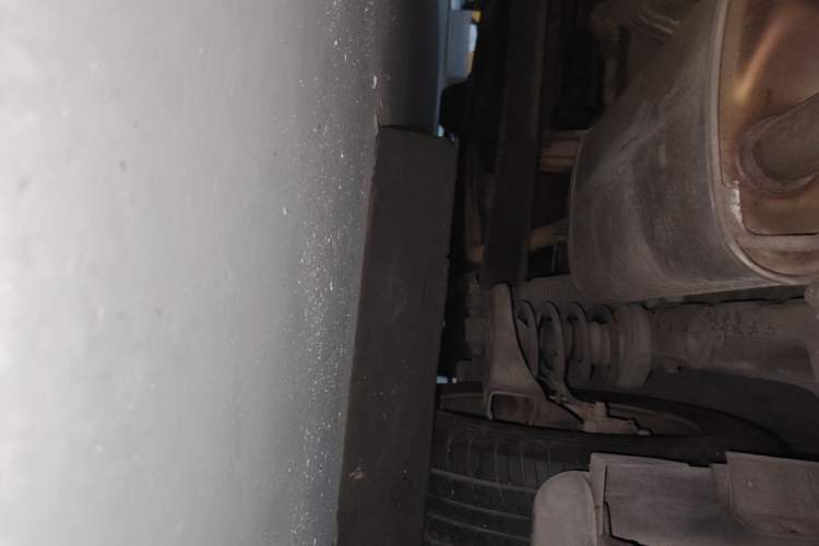 Used Hyundai Celesta 2011 1.6L Automatic Comfort Edition Chassis Rear Right