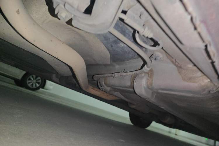 Used Hyundai Celesta 2011 1.6L Automatic Comfort Edition Chassis Rear Right