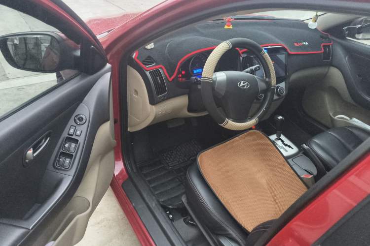 Used Hyundai Celesta 2011 1.6L Automatic Comfort Edition Driver Seat