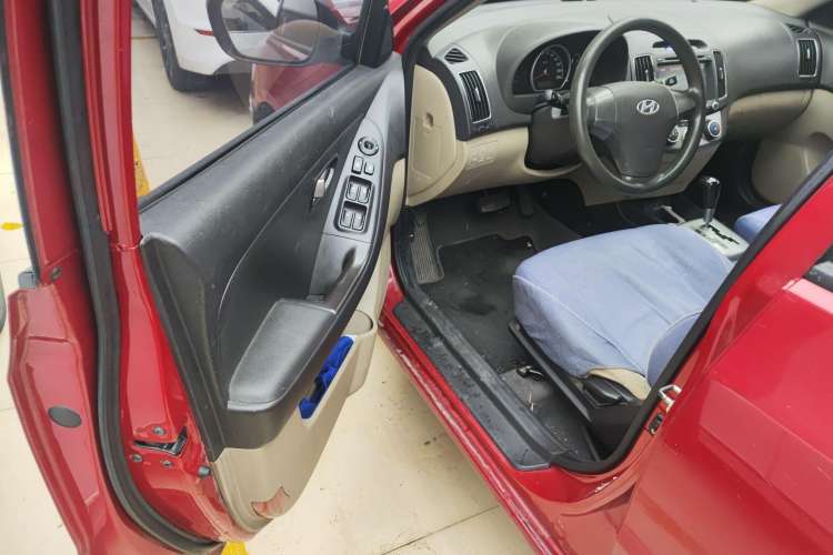 Used Hyundai Celesta 2011 1.6L Automatic Comfort Edition Driver Seat