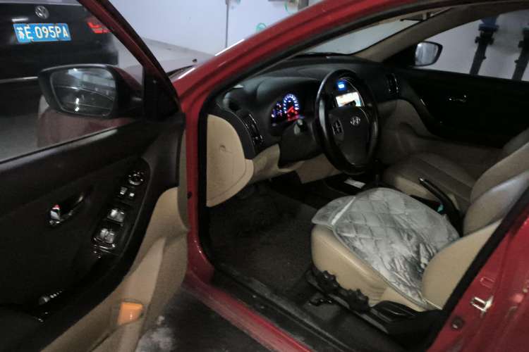 Used Hyundai Celesta 2011 1.6L Automatic Luxury Version Driver Seat