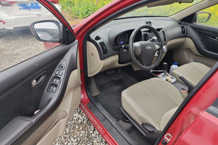 Used Hyundai Celesta 2011 1.6L Automatic Comfort Edition Driver Seat