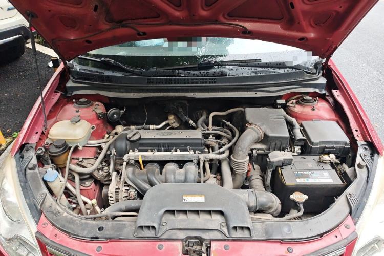 Used Hyundai Celesta 2011 1.6L Automatic Luxury Version Engine Bay