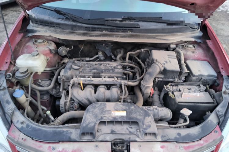 Used Hyundai Celesta 2011 1.6L Automatic Comfort Edition Engine Bay