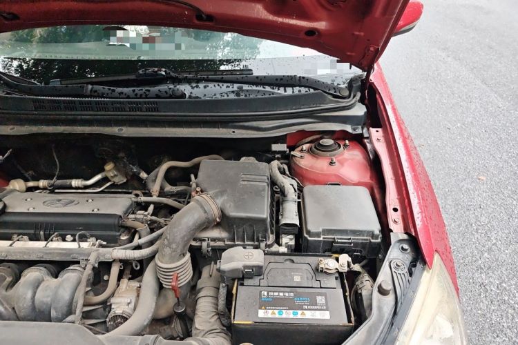 Used Hyundai Celesta 2011 1.6L Automatic Luxury Version Engine Bay Left