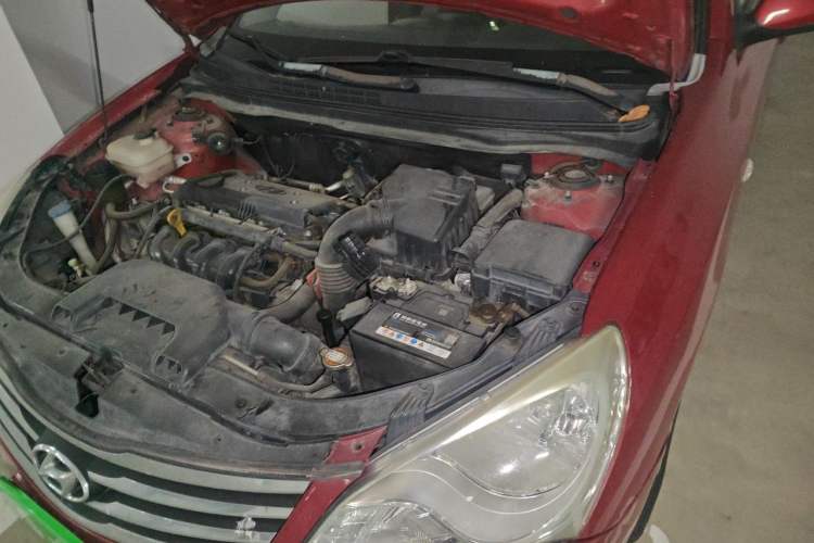 Used Hyundai Celesta 2011 1.6L Automatic Comfort Edition Engine Bay Left