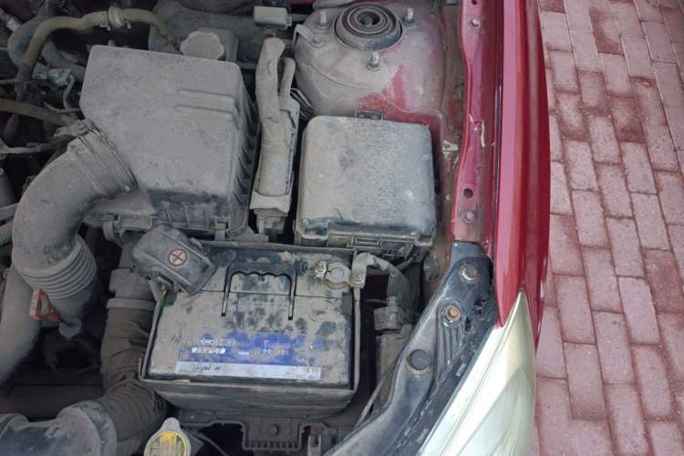 Used Hyundai Celesta 2011 1.6L Automatic Comfort Edition Engine Bay Left
