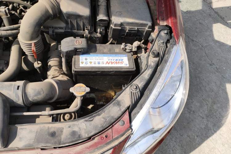 Used Hyundai Celesta 2011 1.6L Automatic Comfort Edition Engine Bay Left