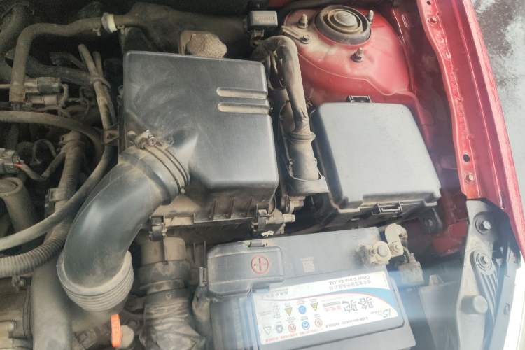 Used Hyundai Celesta 2011 1.6L Automatic Comfort Edition Engine Bay Left