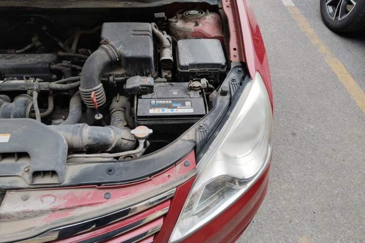 Used Hyundai Celesta 2011 1.6L Automatic Luxury Version Engine Bay Left