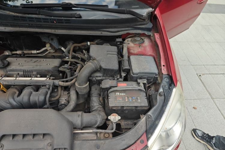 Used Hyundai Celesta 2011 1.6L Manual Comfort Edition Engine Bay Left