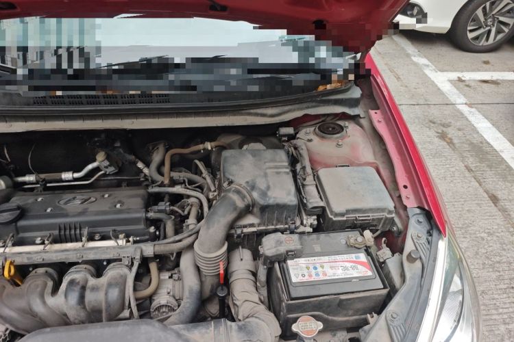 Used Hyundai Celesta 2011 1.6L Automatic Luxury Version Engine Bay Left