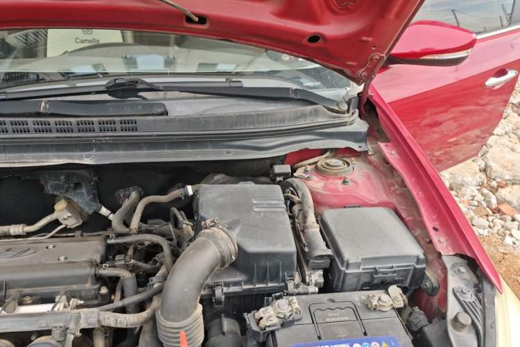 Used Hyundai Celesta 2011 1.6L Automatic Luxury Version Engine Bay Left