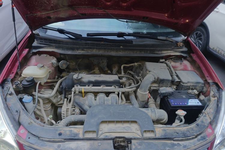 Used Hyundai Celesta 2011 1.6L Automatic Comfort Edition Engine Bay
