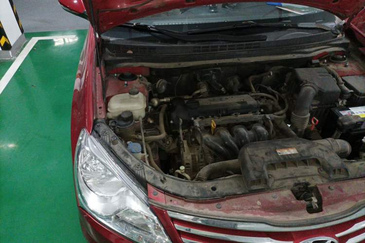 Used Hyundai Celesta 2011 1.6L Automatic Luxury Version Engine Bay Right