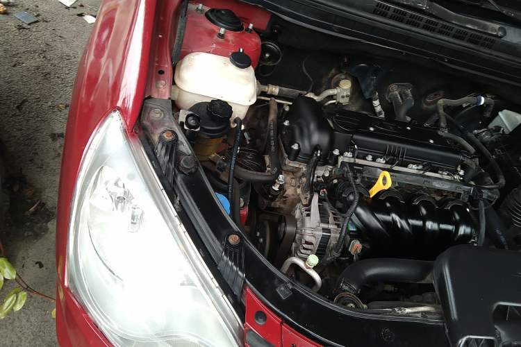 Used Hyundai Celesta 2011 1.6L Automatic Comfort Edition Engine Bay Right