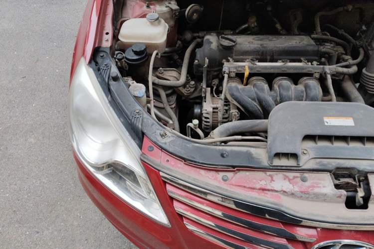Used Hyundai Celesta 2011 1.6L Automatic Luxury Version Engine Bay Right