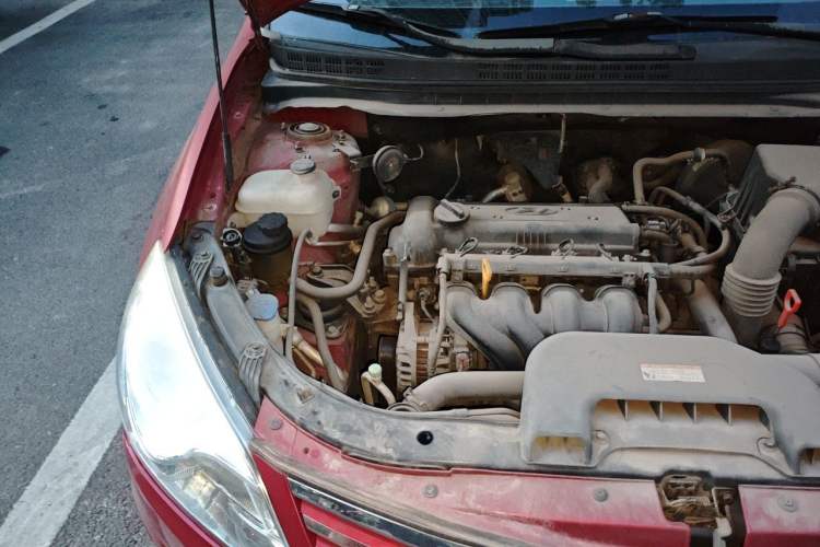 Used Hyundai Celesta 2011 1.6L Automatic Luxury Version Engine Bay Right