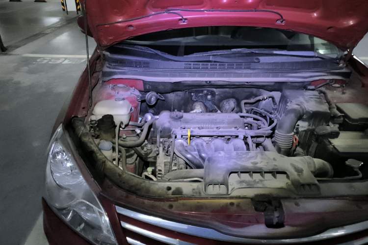 Used Hyundai Celesta 2011 1.6L Automatic Luxury Version Engine Bay Right