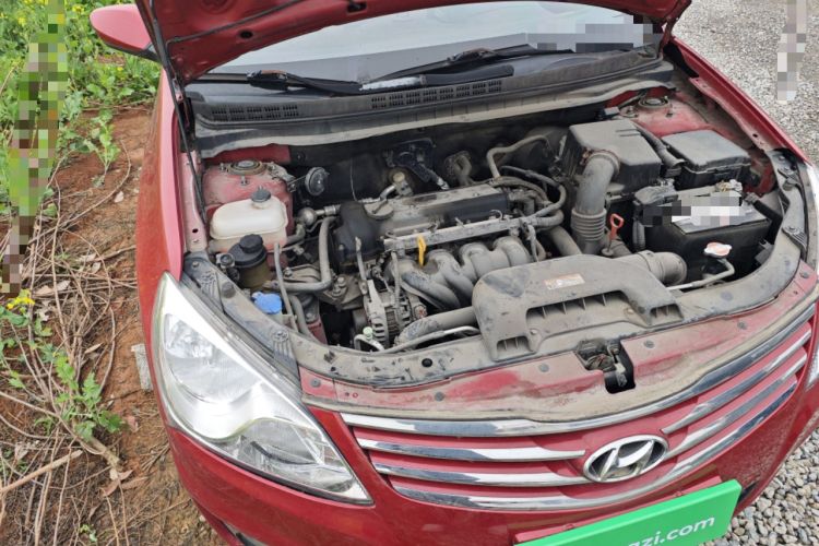 Used Hyundai Celesta 2011 1.6L Automatic Comfort Edition Engine Bay Right