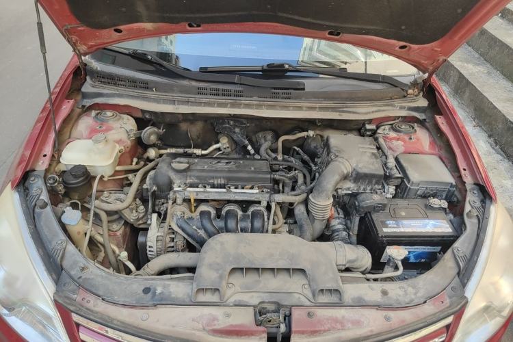 Used Hyundai Celesta 2011 1.6L Automatic Comfort Edition Engine Bay