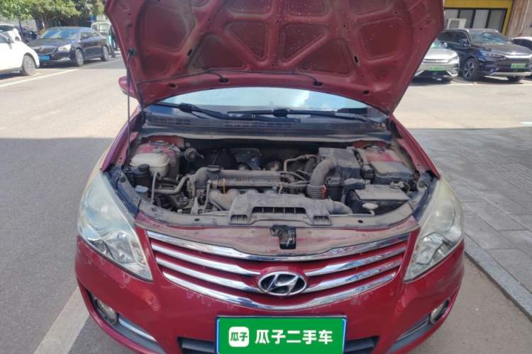 Used Hyundai Celesta 2011 1.6L Automatic Luxury Version Engine Bay
