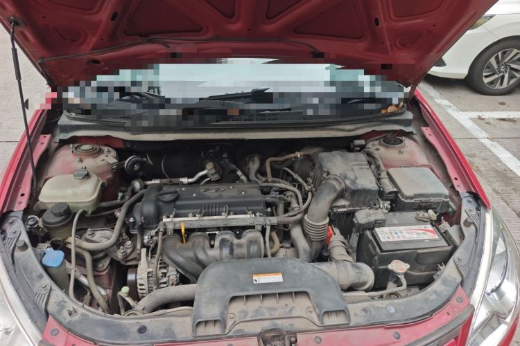 Used Hyundai Celesta 2011 1.6L Automatic Luxury Version Engine Bay
