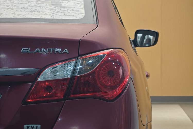 Used Hyundai Celesta 2011 1.6L Automatic Comfort Edition Exterior 3