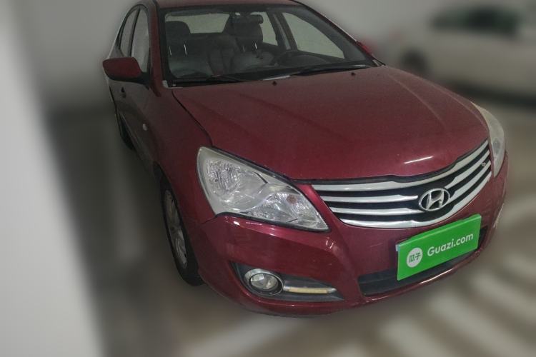 Used Hyundai Celesta 2011 1.6L Automatic Comfort Edition Front Right 45 Deg