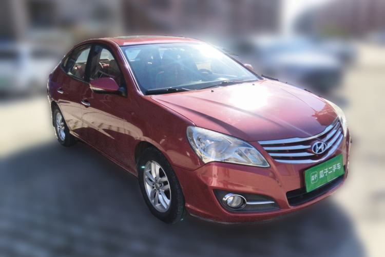 Used Hyundai Celesta 2011 1.6L Automatic Luxury Version Front Right 45 Deg