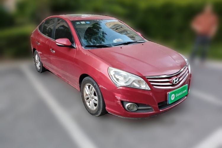 Used Hyundai Celesta 2011 1.6L Automatic Luxury Version Front Right 45 Deg