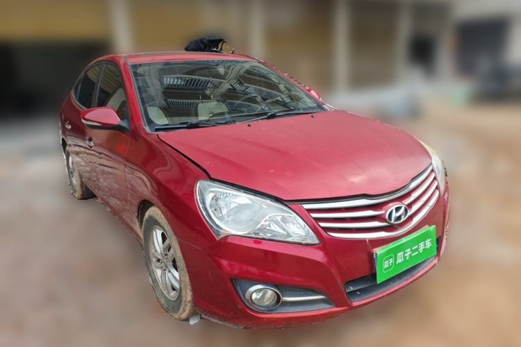 Used Hyundai Celesta 2011 1.6L Automatic Luxury Version Front Right 45 Deg