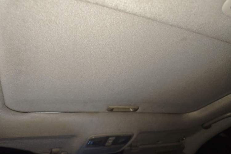 Used Hyundai Celesta 2011 1.6L Manual Luxury Model Headliner