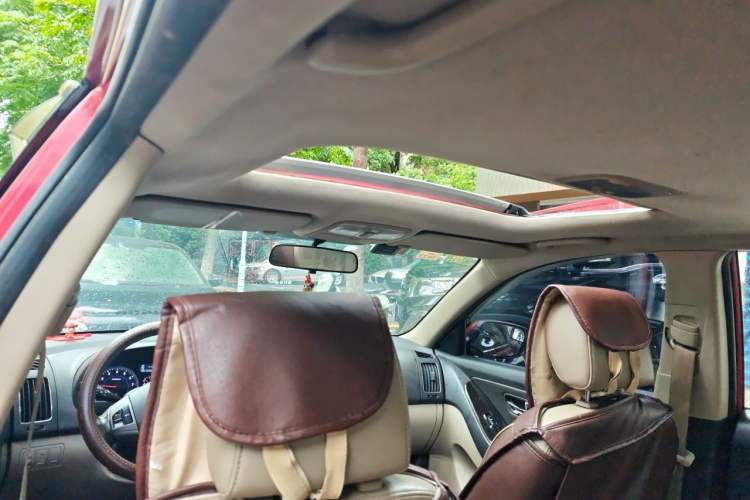 Used Hyundai Celesta 2011 1.6L Automatic Luxury Version Headliner