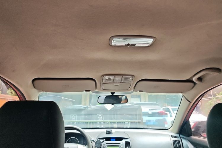 Used Hyundai Celesta 2011 1.6L Automatic Comfort Edition Headliner