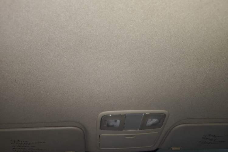 Used Hyundai Celesta 2011 1.6L Automatic Comfort Edition Headliner