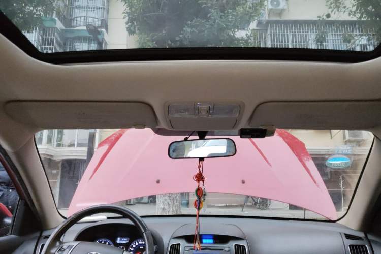 Used Hyundai Celesta 2011 1.6L Automatic Luxury Version Headliner