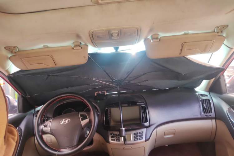 Used Hyundai Celesta 2011 1.6L Automatic Luxury Version Headliner