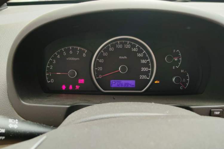Used Hyundai Celesta 2011 1.6L Automatic Comfort Edition Instrument Cluster