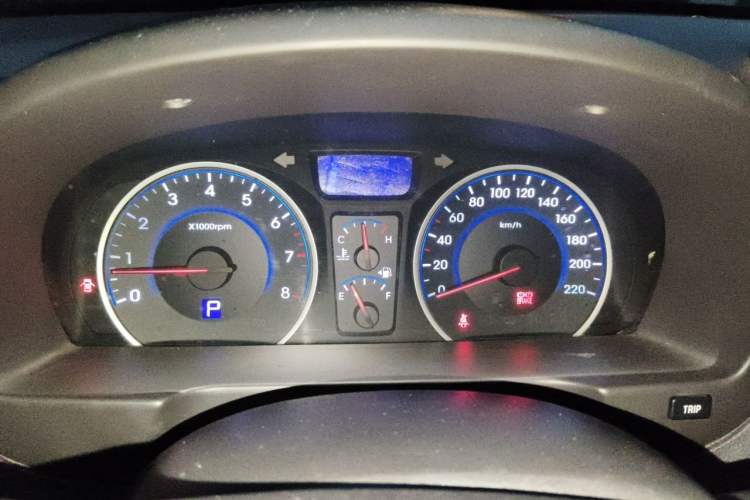Used Hyundai Celesta 2011 1.6L Automatic Luxury Version Instrument Cluster