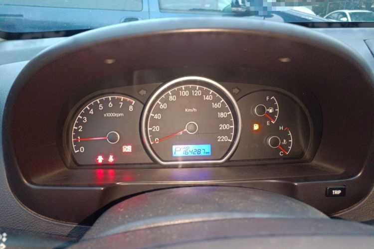 Used Hyundai Celesta 2011 1.6L Automatic Comfort Edition Instrument Cluster