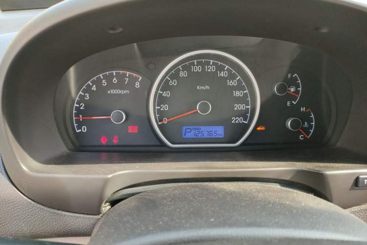 Used Hyundai Celesta 2011 1.6L Automatic Comfort Edition Instrument Cluster