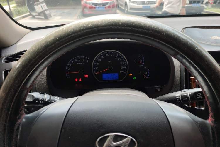 Used Hyundai Celesta 2011 1.6L Manual Luxury Model Instrument Cluster