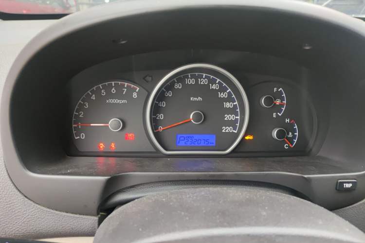 Used Hyundai Celesta 2011 1.6L Automatic Comfort Edition Instrument Cluster