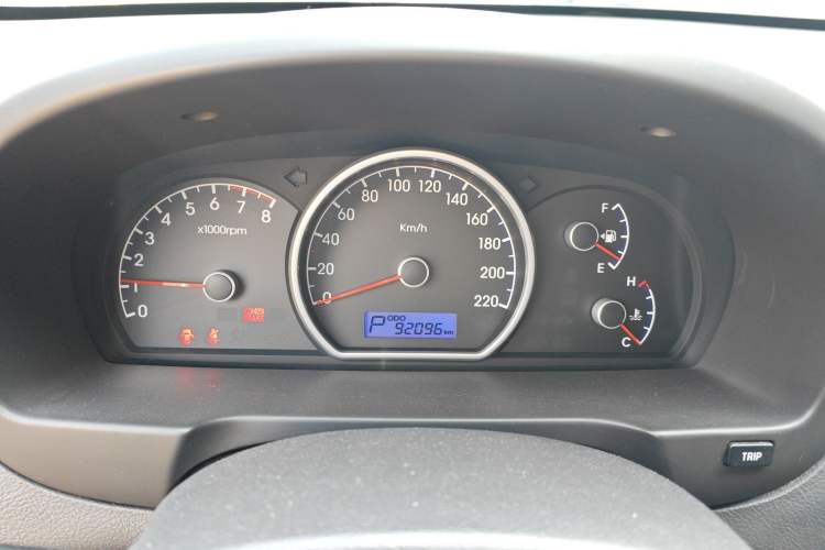 Used Hyundai Celesta 2011 1.6L Automatic Comfort Edition Instrument Cluster