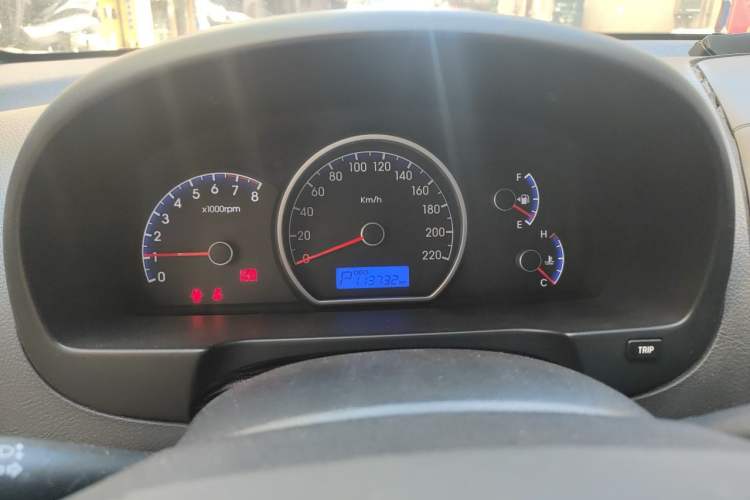 Used Hyundai Celesta 2011 1.6L Automatic Comfort Edition Instrument Cluster